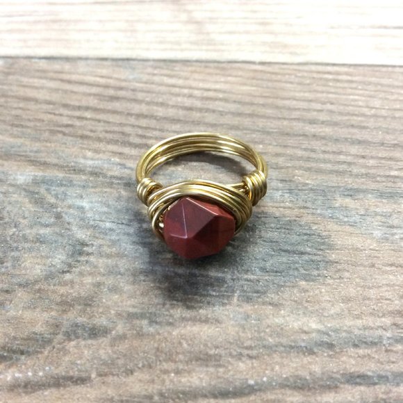 Red Jasper ring - 14k gold filled, Red gemstone ring - Picture 4 of 6